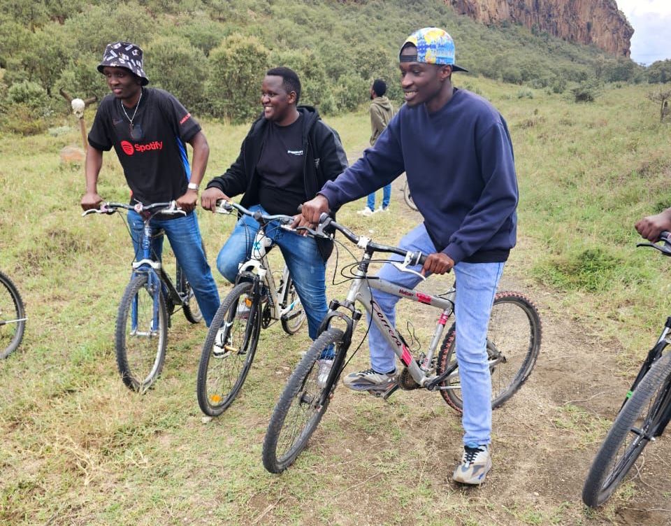 Navari team building at Hells Gate