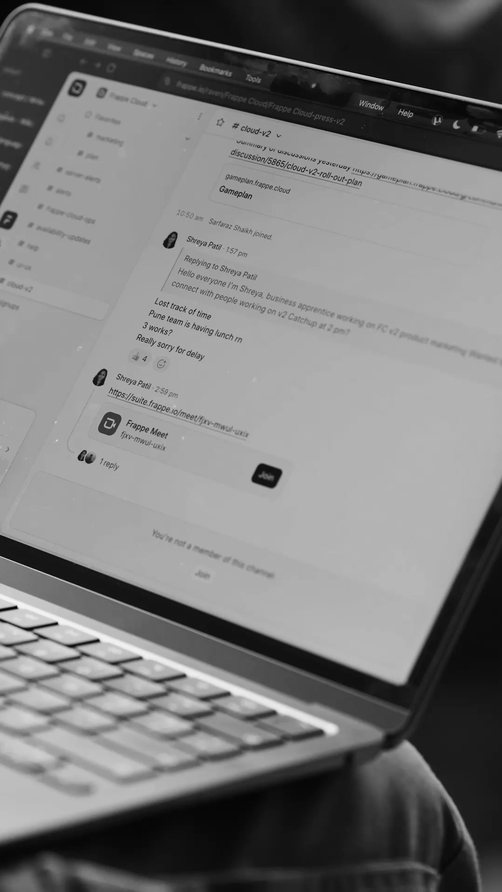 A Raven thread with a shared Frappe Mail link on a laptop